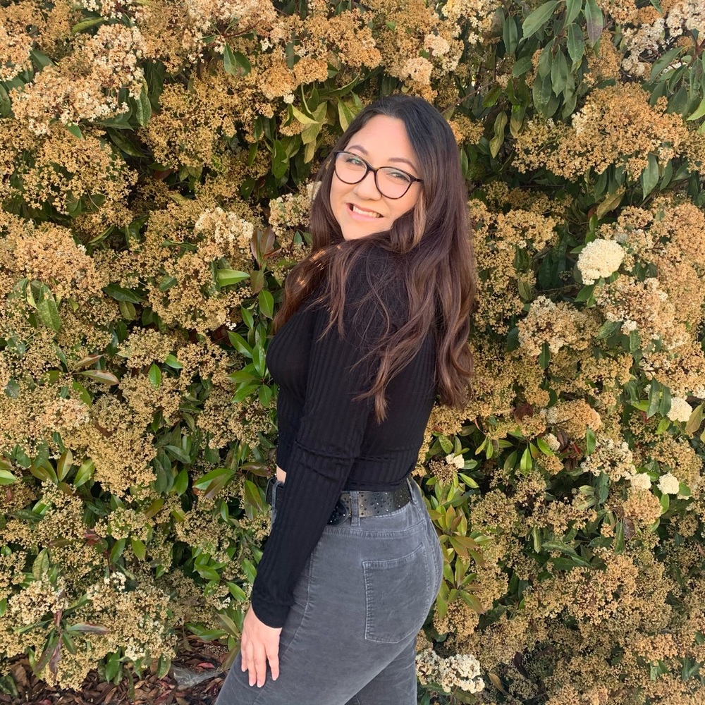 Meet your Posher, Alia